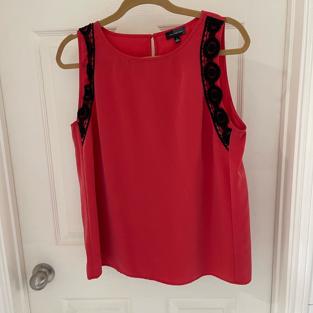 Red with black detail short sleeve blouse